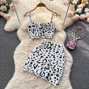 Black and White 2PCS Set